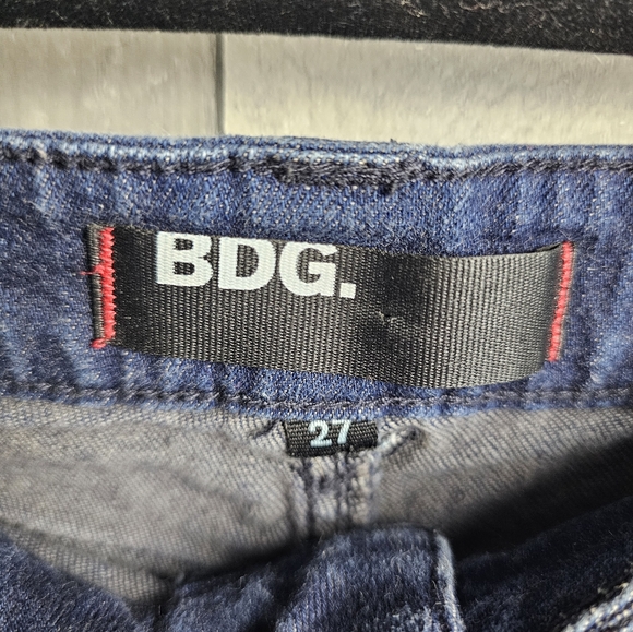 BDG Embroidered Denim Shorts 27 - Picture 4 of 7